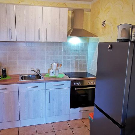 Studio Apartment Lela Лижнян Экстерьер фото